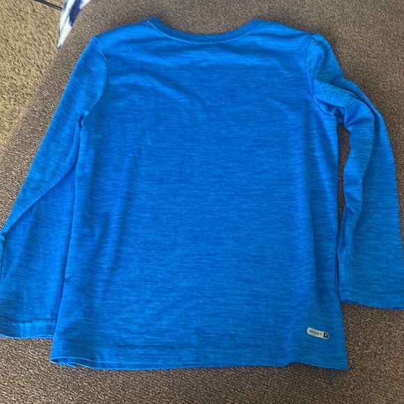 Old Navy Active 
Gently used. Size 8
Color Blue.
Long sleeve 
#380A - Picture 5 of 5